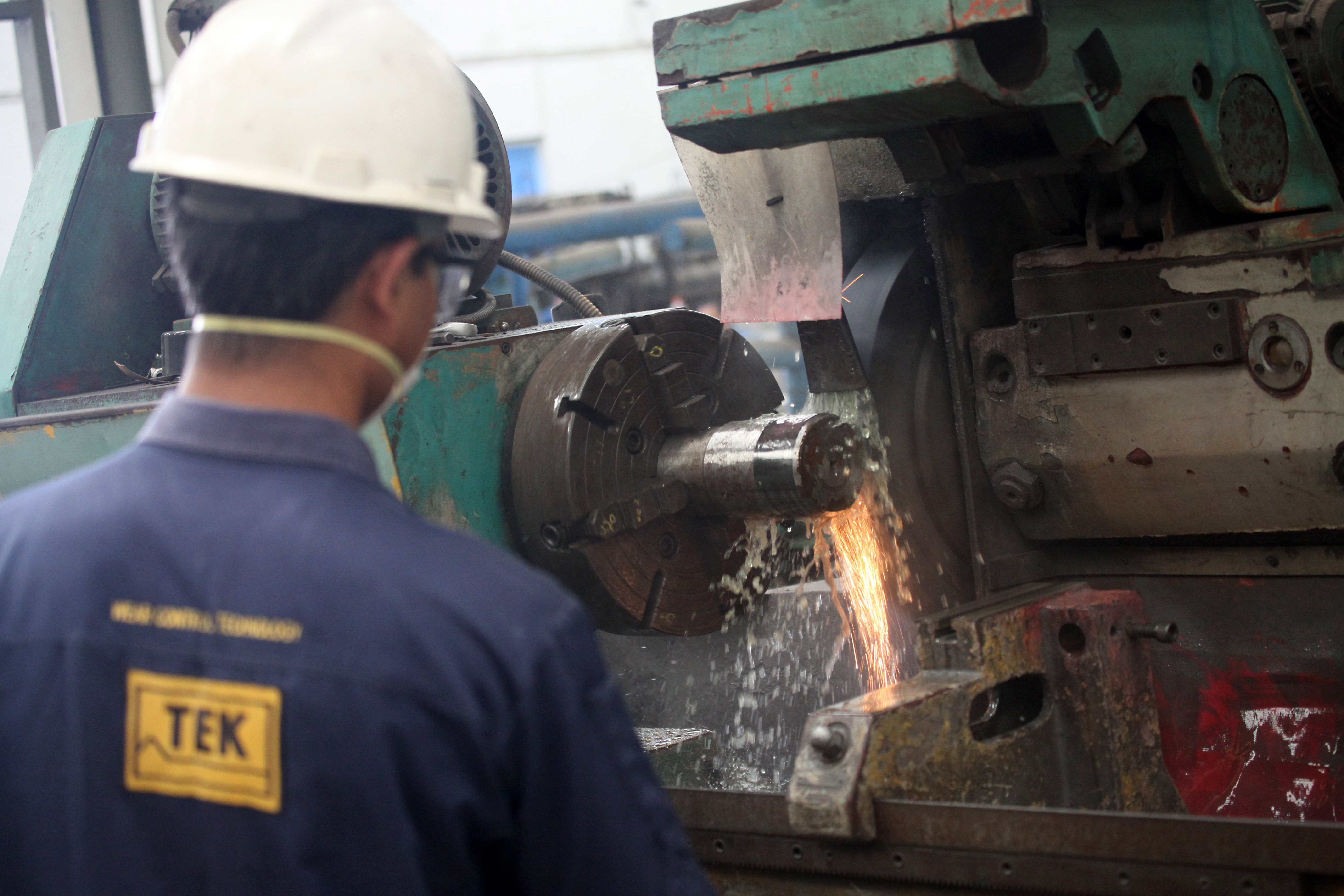 20251024_123032cyl_grinding1.jpg